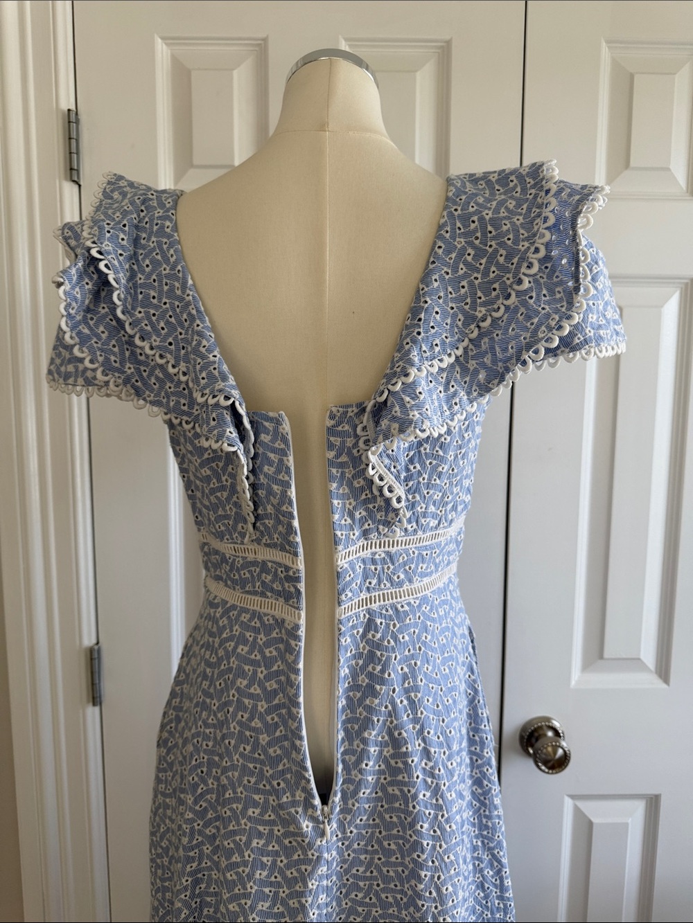 Champagne and Strawberry Fit &Flare Eyelet Ruffle Light Blue Midi Dress Size M - Picture 10 of 13